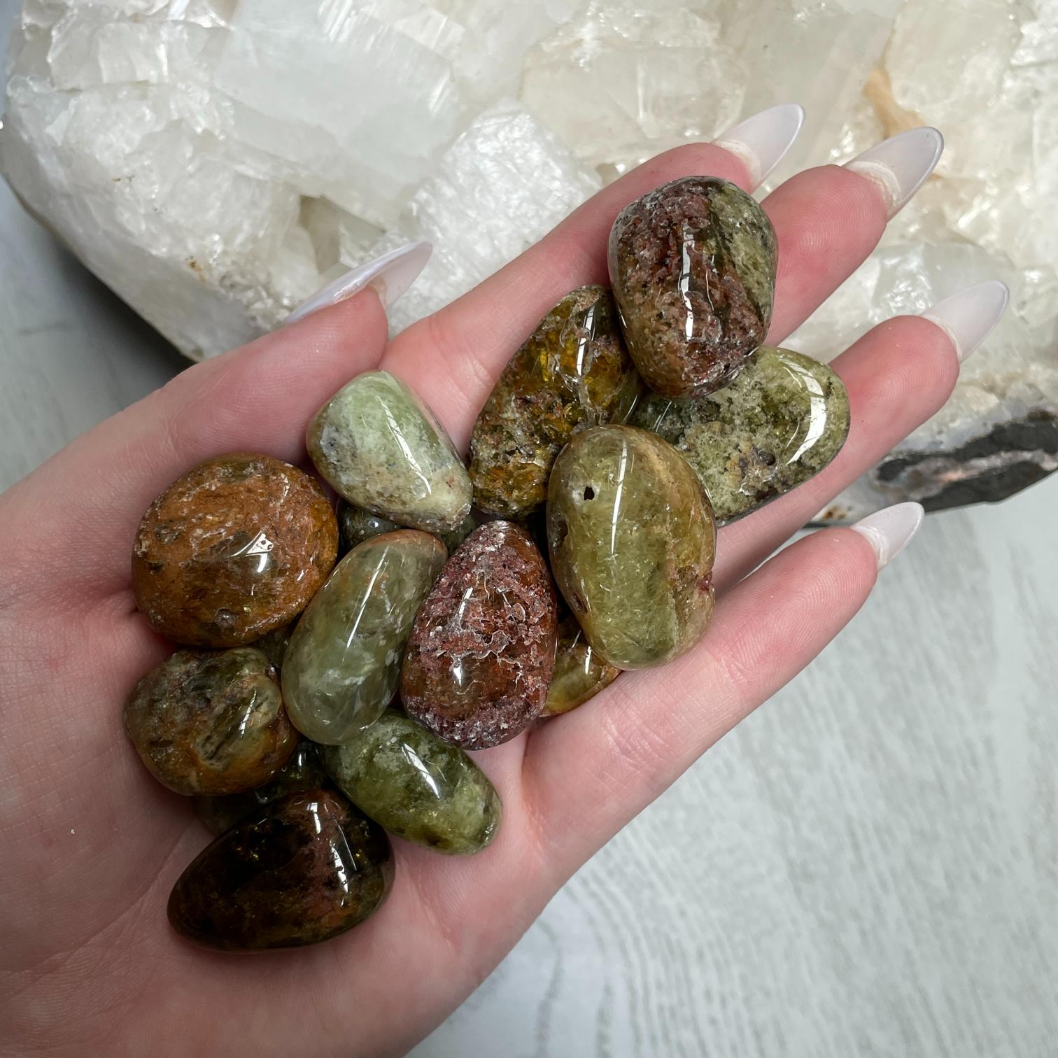 Green Garnet Tumbled 200g Green Garnet Tumbled 200g